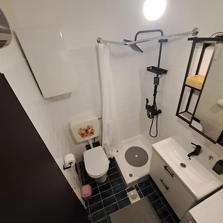 Apartma Cebelica * アンカラン